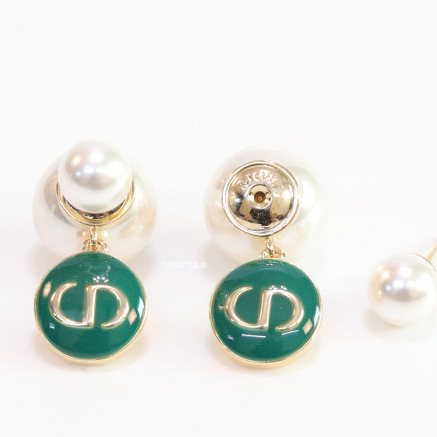 Golden pearl bomber earrings with green alphabet drop
