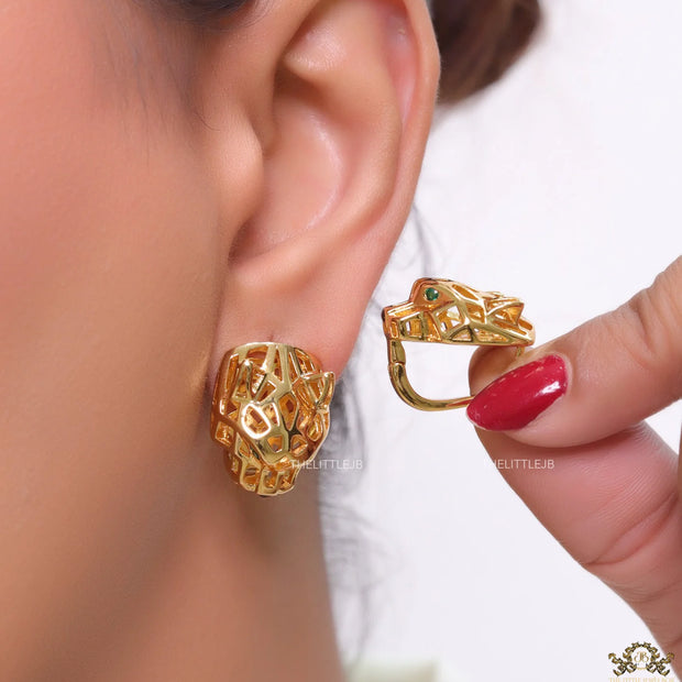 Gold plated 3d panther skull clip back studs in cutwork