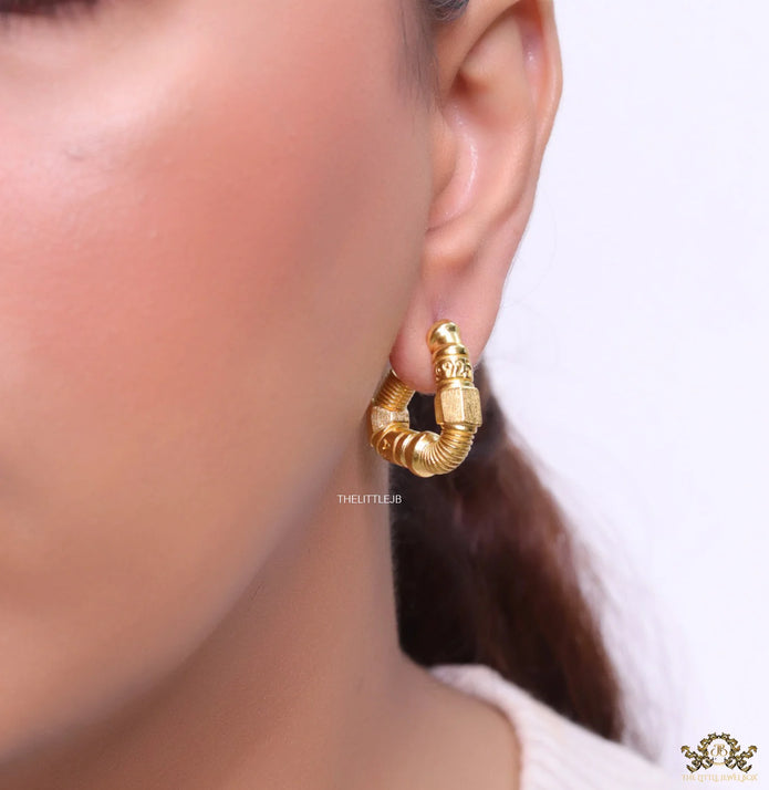 Alphabet BV Gold plated open bent bolt shape earrings