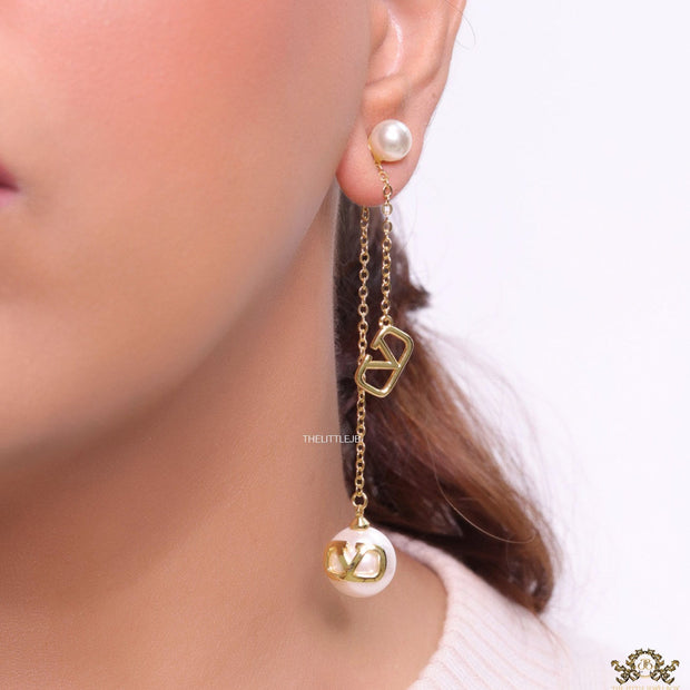 Gold plated long chain alphabet dangles with pearl
