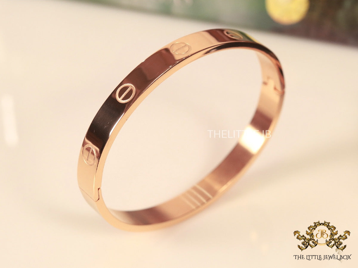 Rose Gold plated bracelet for men’s with screws