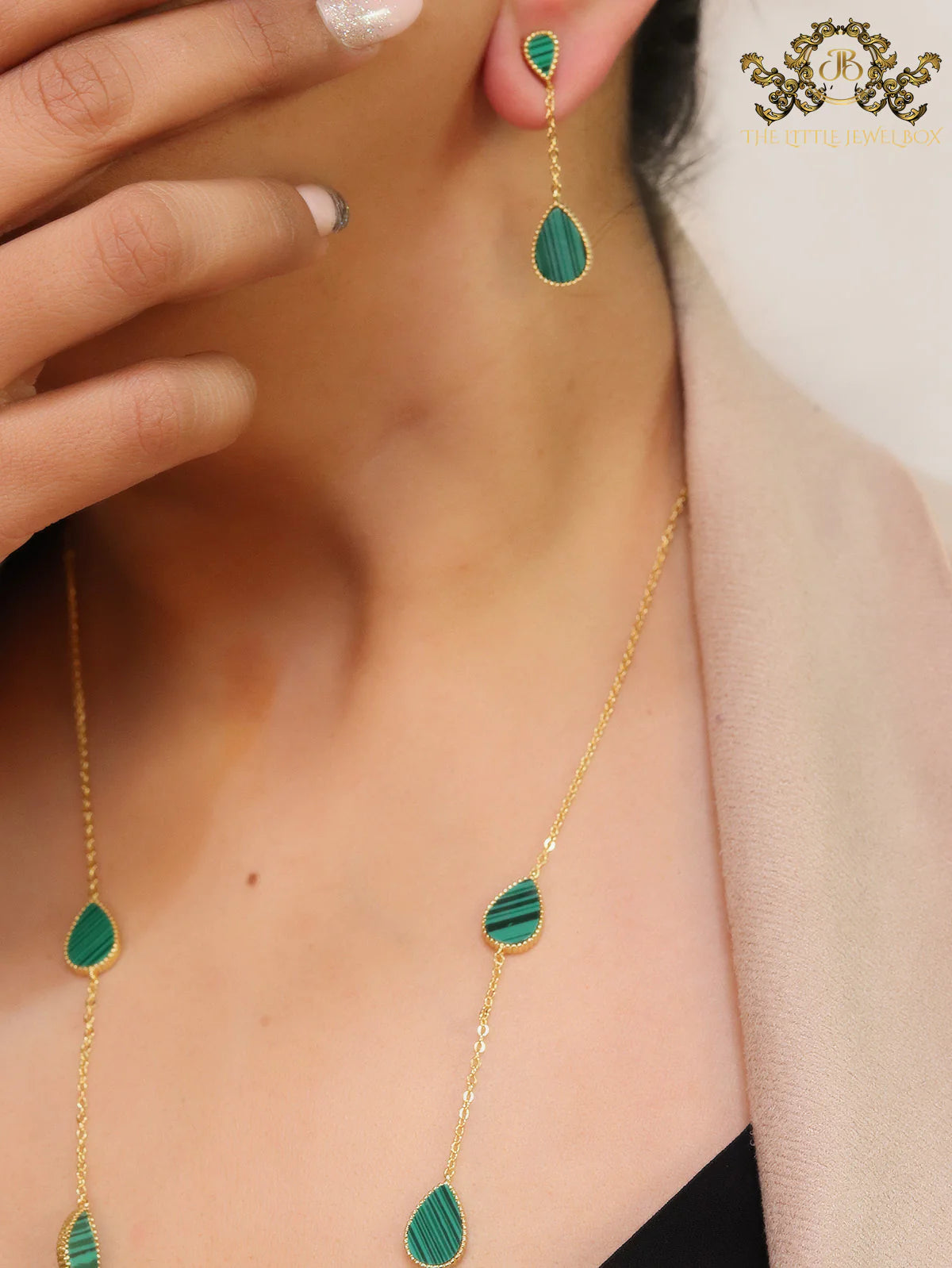 Gold plated long chain malachite stone necklace