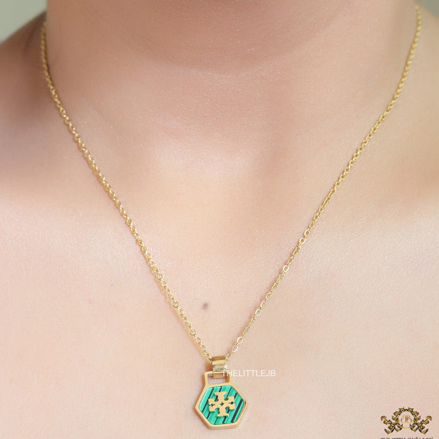 Gold plated necklace with malachite green T motif pendant