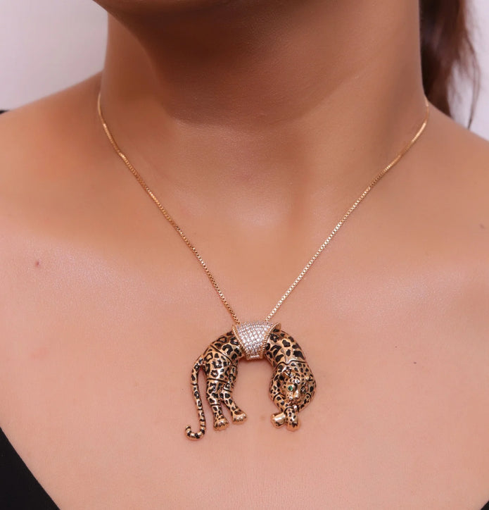 Antique rose  gold resting plated leopard pendant with cubic zirconia and rose golden chain
